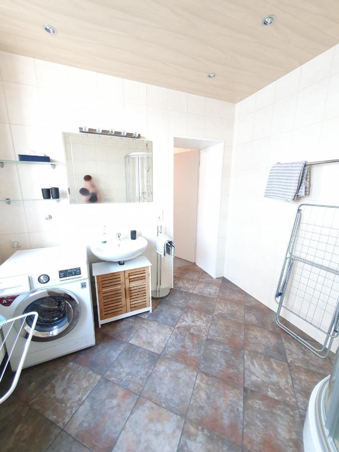 Gemuetliches Zimmer Mit Eigenem Bad Und Kueche Swisttal Buitenkant foto
